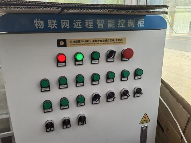 蘇州觸摸屏控制柜，蘇州觸摸屏工控機價格